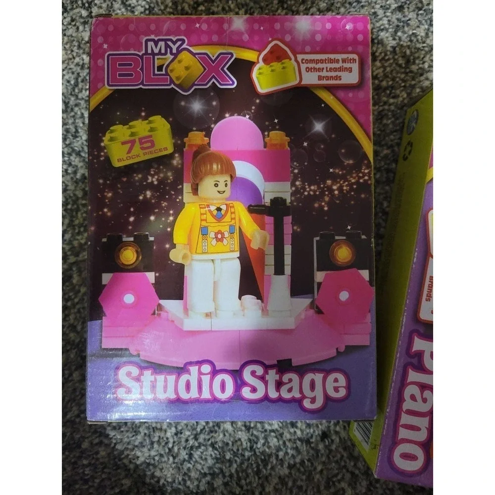 My Blox (not Lego brand) - Picture 3 of 3